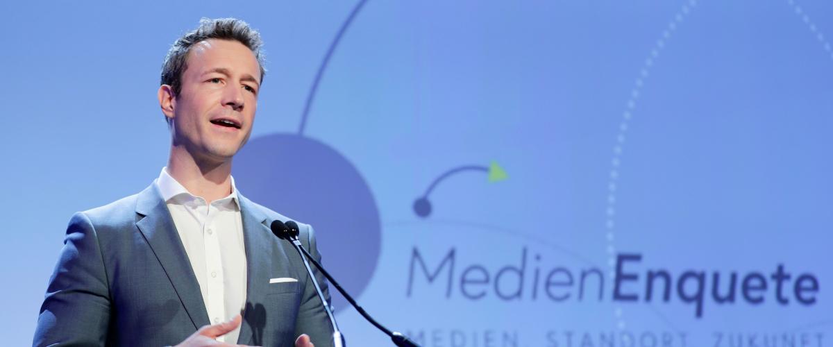 ©Andy Wenzel, BKA Medienminister verspricht zügiges Weiterarbeiten nach Enquete
