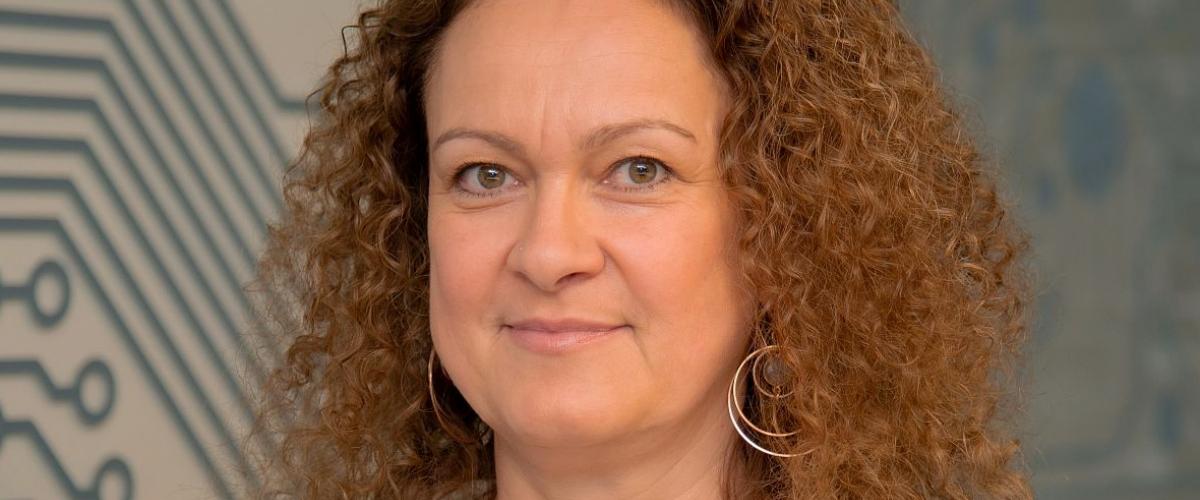 Sandra Holzinger neue Kommunikationsleiterin des FEEI